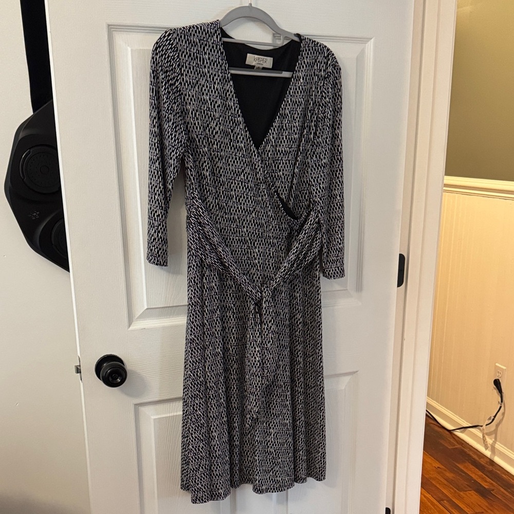 Kasper Black and White Long Sleeve Dress